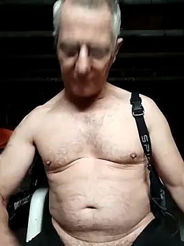 Snapshot of Sexyfab65 chatting on October 22, 2025, 4:46 am Sexyfab65 online show from October 22, 2025, 4:46 am