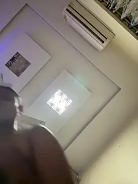 Snapshot of heenashai chatting on October 30, 2025, 9:04 pm heenashai online show from October 30, 2025, 9:04 pm