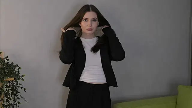 Snapshot of LonnaSkar chatting on October 30, 2025, 7:58 pm LonnaSkar online show from October 30, 2025, 7:58 pm