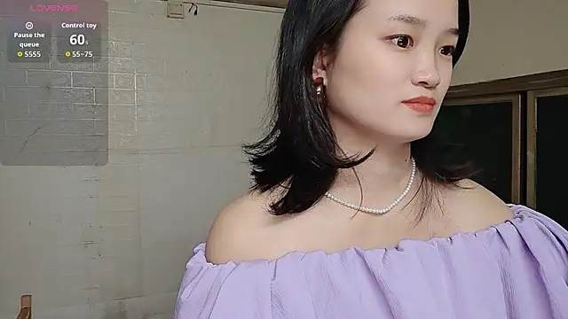 Mia6163 online show from October 24, 2025, 6:32 am