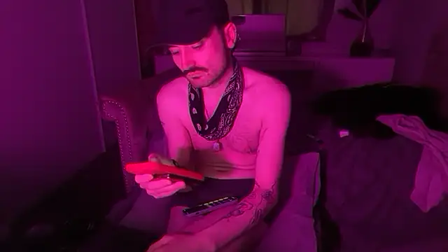 Snapshot of Gander_At_Xander chatting on October 30, 2025, 1:34 pm Gander At Xander online show from October 30, 2025, 1:34 pm