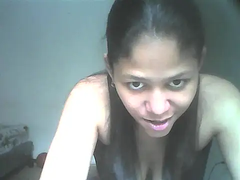 Snapshot of Yanananyx chatting on October 27, 2025, 12:53 pm Yanananyx online show from October 27, 2025, 12:53 pm