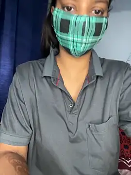 Snapshot of Cute_Marina chatting on October 27, 2025, 4:49 am Cute Marina online show from October 27, 2025, 4:49 am