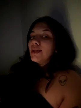 Snapshot of Hannahinfame chatting on November 5, 2025, 4:56 am Hannahinfame online show from November 5, 2025, 4:56 am