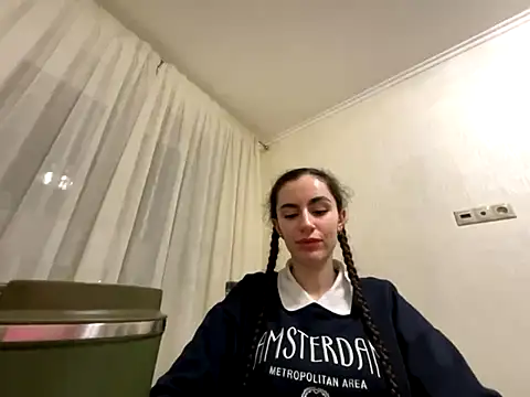 Snapshot of _my_Khaleesi_ chatting on November 4, 2025, 4:39 pm my Khaleesi online show from November 4, 2025, 4:39 pm