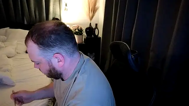 Snapshot of john_clarisa chatting on October 31, 2025, 7:53 am john clarisa online show from October 31, 2025, 7:53 am