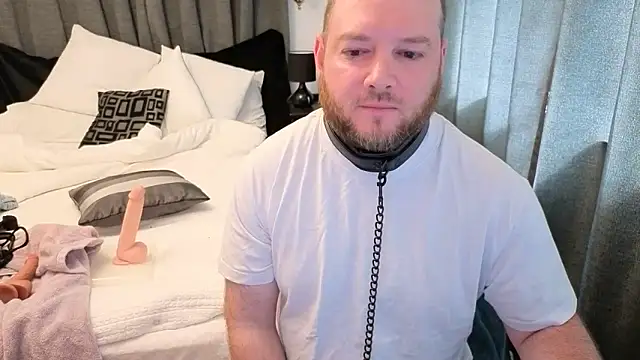 Snapshot of john_clarisa chatting on November 3, 2025, 8:54 pm john clarisa online show from November 3, 2025, 8:54 pm