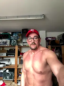 Snapshot of Gentleman_36 chatting on October 25, 2025, 8:00 am Gentleman 36 online show from October 25, 2025, 8:00 am