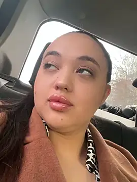 Snapshot of Sun-After-Rine chatting on November 4, 2025, 9:41 am Sun-After-Rine online show from November 4, 2025, 9:41 am