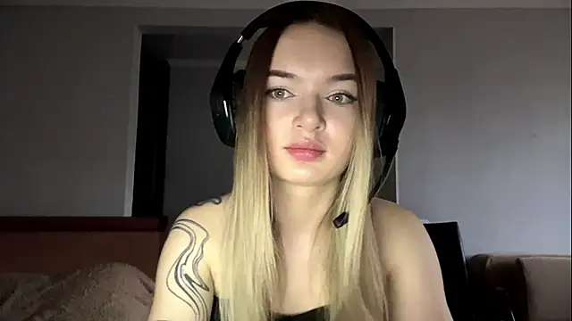 Snapshot of MargBialke chatting on November 1, 2025, 10:50 am MargBialke online show from November 1, 2025, 10:50 am