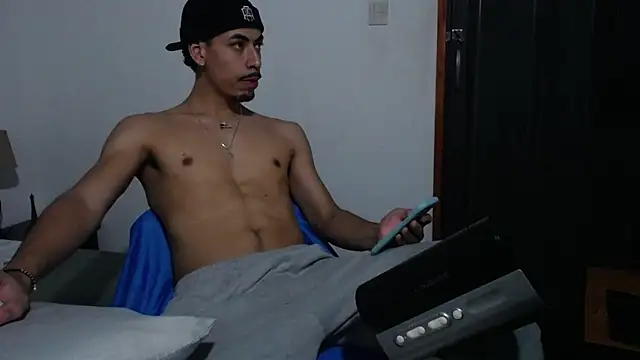 Snapshot of marlon_texeira chatting on October 28, 2025, 8:44 pm marlon texeira online show from October 28, 2025, 8:44 pm