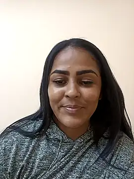 Snapshot of YumeHF chatting on November 9, 2025, 3:27 am YumeHF online show from November 9, 2025, 3:27 am