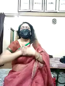 Snapshot of Miss_Seeya25 chatting on October 27, 2025, 4:55 pm Miss Seeya25 online show from October 27, 2025, 4:55 pm