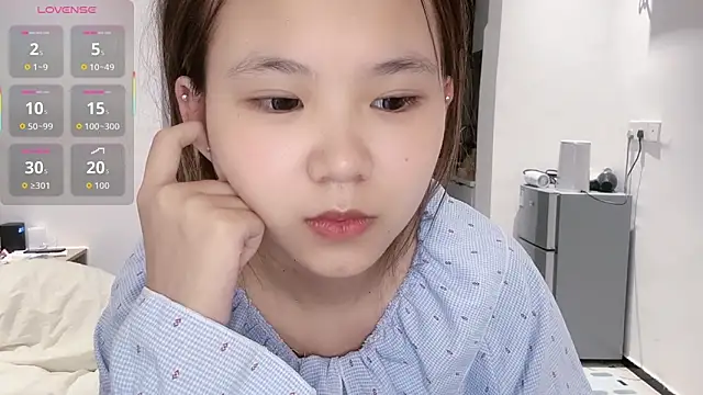 Snapshot of Xiaoyumi61 chatting on November 3, 2025, 2:07 pm Xiaoyumi61 online show from November 3, 2025, 2:07 pm