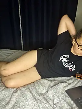 Snapshot of lilMissMarli chatting on November 4, 2025, 9:58 pm lilMissMarli online show from November 4, 2025, 9:58 pm