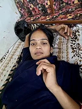 Snapshot of Tamilbhabhi chatting on October 27, 2025, 4:11 pm Tamilbhabhi online show from October 27, 2025, 4:11 pm