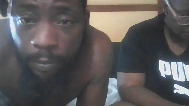 Snapshot of SugahsCub chatting on October 27, 2025, 3:05 pm SugahsCub online show from October 27, 2025, 3:05 pm