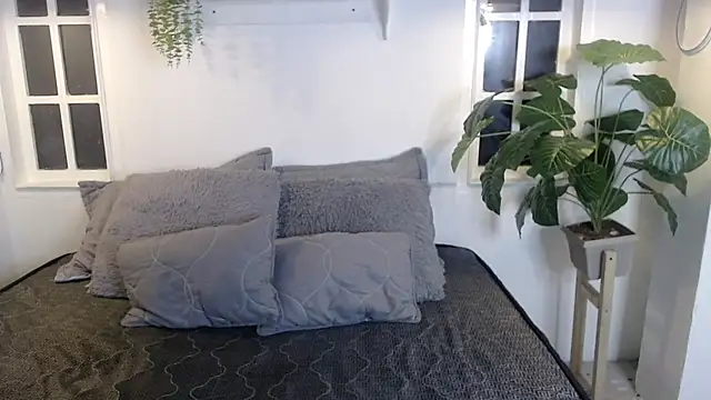 Snapshot of Noah__20 chatting on October 31, 2025, 1:06 am Noah  20 online show from October 31, 2025, 1:06 am