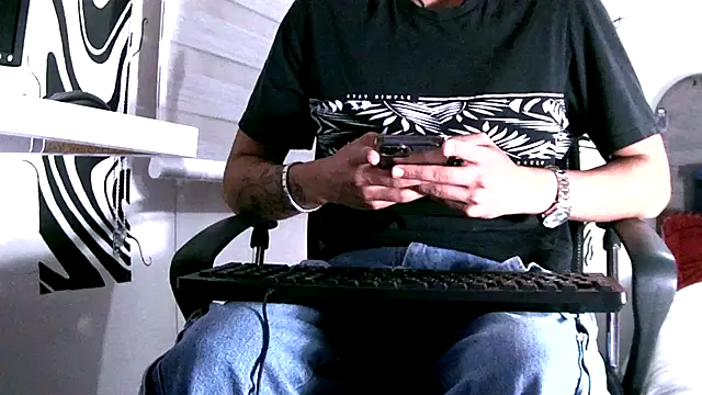 Snapshot of kai_storm420 chatting on October 30, 2025, 6:15 am kai storm420 online show from October 30, 2025, 6:15 am