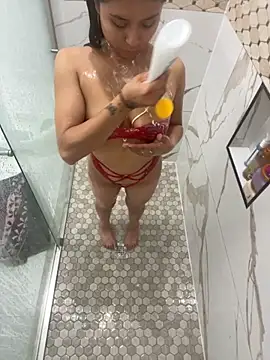 Snapshot of sluttyAlly21_ chatting on November 21, 2025, 6:23 am sluttyAlly21 online show from November 21, 2025, 6:23 am