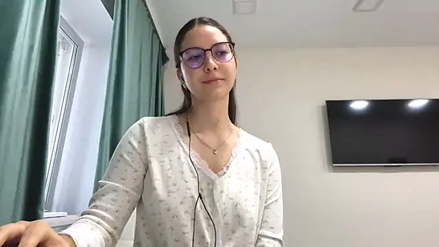 Snapshot of Allisgree chatting on October 29, 2025, 6:04 am Allisgree online show from October 29, 2025, 6:04 am