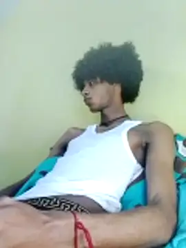 Snapshot of skinniyGabriel chatting on November 5, 2025, 12:16 pm skinniyGabriel online show from November 5, 2025, 12:16 pm