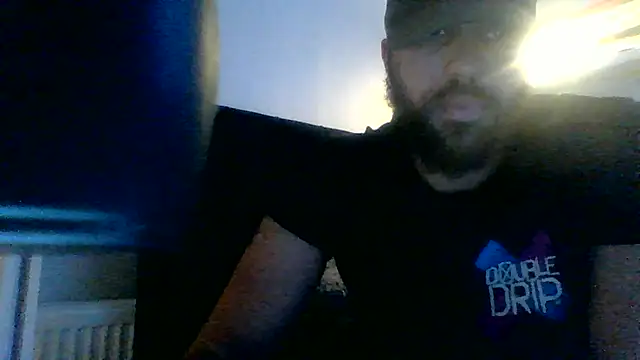 Snapshot of solid_spun chatting on November 9, 2025, 3:54 pm solid spun online show from November 9, 2025, 3:54 pm