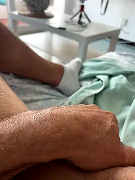 Snapshot of HeavenNHellCock chatting on October 30, 2025, 9:33 am HeavenNHellCock online show from October 30, 2025, 9:33 am