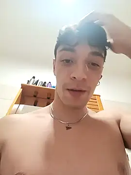 Snapshot of Pistacchio01 chatting on October 31, 2025, 1:23 pm Pistacchio01 online show from October 31, 2025, 1:23 pm