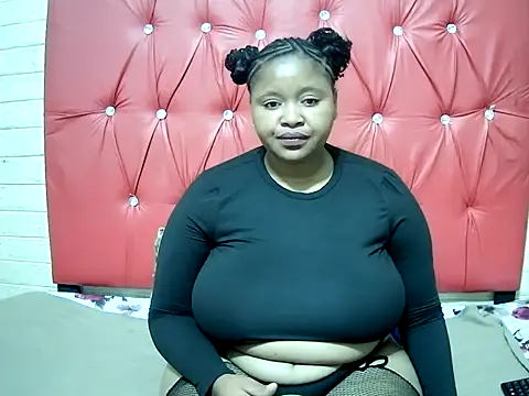 Snapshot of MilkMeDownBBY chatting on October 30, 2025, 6:26 am MilkMeDownBBY online show from October 30, 2025, 6:26 am