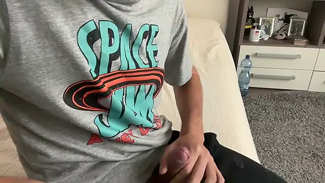 Snapshot of ldekfeklfmkemfk chatting on October 31, 2025, 9:43 am ldekfeklfmkemfk online show from October 31, 2025, 9:43 am