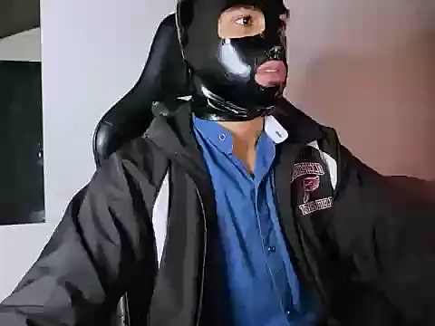 Snapshot of 3v1l chatting on November 2, 2025, 9:50 pm 3v1l online show from November 2, 2025, 9:50 pm