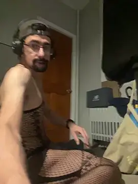 Snapshot of Bazarov@xh chatting on November 2, 2025, 9:00 am Bazarovxh online show from November 2, 2025, 9:00 am