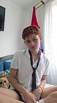 Snapshot of Apolitoo chatting on November 2, 2025, 2:19 pm Apolitoo online show from November 2, 2025, 2:19 pm