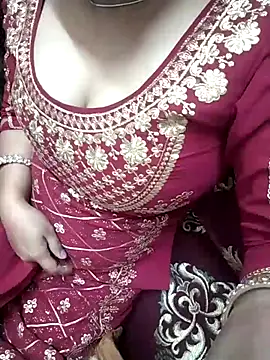 Snapshot of Cute_Angel_1 chatting on November 6, 2025, 7:04 pm Cute Angel 1 online show from November 6, 2025, 7:04 pm