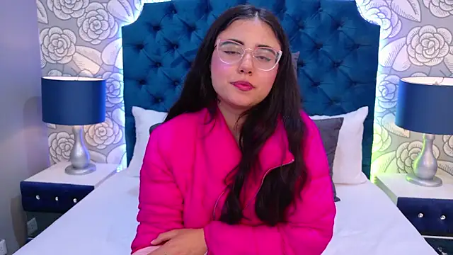 Snapshot of ScarlettPetrova chatting on November 3, 2025, 12:50 pm ScarlettPetrova online show from November 3, 2025, 12:50 pm