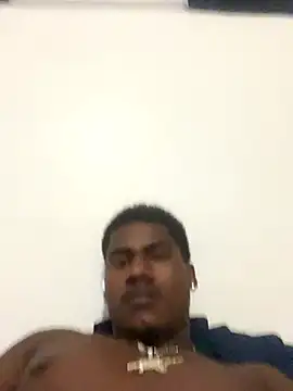 Snapshot of LaSombra690 chatting on November 2, 2025, 1:30 am LaSombra690 online show from November 2, 2025, 1:30 am