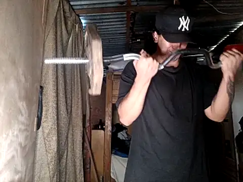 Snapshot of sexboyfit chatting on November 7, 2025, 10:32 pm sexboyfit online show from November 7, 2025, 10:32 pm