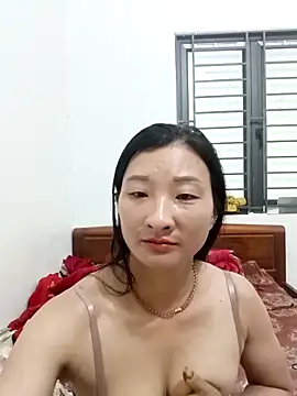 Snapshot of wees-lind chatting on November 10, 2025, 12:42 am wees-lind online show from November 10, 2025, 12:42 am