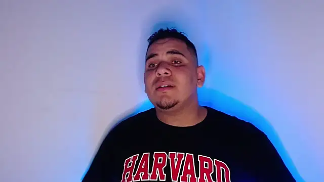 Snapshot of Dante_Valcur chatting on November 2, 2025, 10:34 pm Dante Valcur online show from November 2, 2025, 10:34 pm