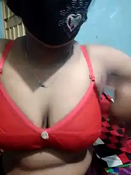 Snapshot of Hot8g chatting on November 11, 2025, 2:50 pm Hot8g online show from November 11, 2025, 2:50 pm