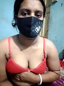 Snapshot of Hot8g chatting on November 12, 2025, 5:19 am Hot8g online show from November 12, 2025, 5:19 am