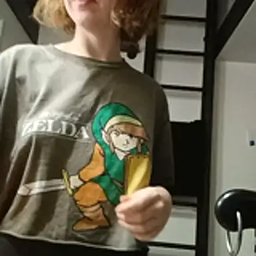 Snapshot of RinaLocke chatting on November 6, 2025, 2:45 am RinaLocke online show from November 6, 2025, 2:45 am