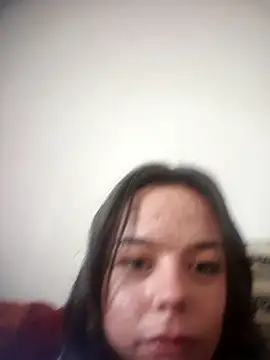 Snapshot of Leacouturierrr chatting on November 4, 2025, 1:54 pm Leacouturierrr online show from November 4, 2025, 1:54 pm