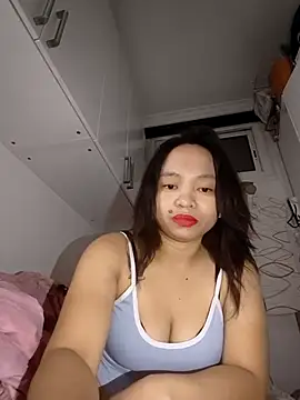 Snapshot of MyAssyWantsYou chatting on November 4, 2025, 7:13 pm MyAssyWantsYou online show from November 4, 2025, 7:13 pm