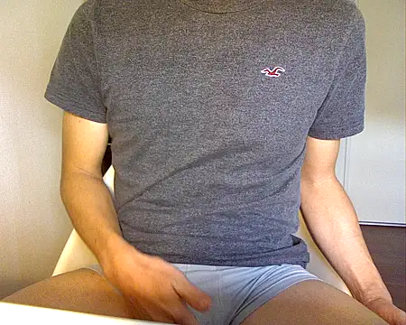 Snapshot of Taro070 chatting on November 7, 2025, 4:23 am Taro070 online show from November 7, 2025, 4:23 am