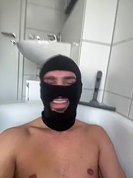 Snapshot of Germanboy81 chatting on November 5, 2025, 2:39 pm Germanboy81 online show from November 5, 2025, 2:39 pm