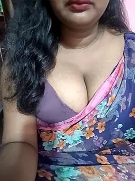 Snapshot of Keerthee_ chatting on November 8, 2025, 5:34 pm Keerthee online show from November 8, 2025, 5:34 pm