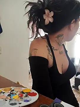 Snapshot of mr_arte chatting on November 7, 2025, 2:17 pm mr arte online show from November 7, 2025, 2:17 pm