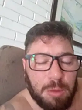 Snapshot of Gaucho-89 chatting on November 6, 2025, 5:25 pm Gaucho-89 online show from November 6, 2025, 5:25 pm